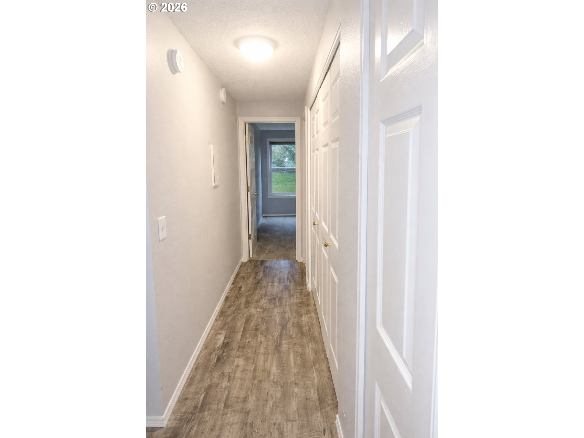8506 Southwest Mohawk Street Tualatin, OR 97062 - Photo 25 of 33 Hallway