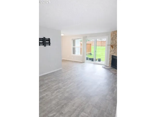 $249,999 | 8506 Southwest Mohawk Street, Tualatin, OR 97062