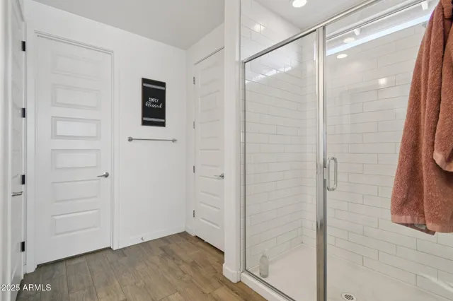 $649,900 | 2333 East Meadowview Drive, Gilbert, AZ 85298