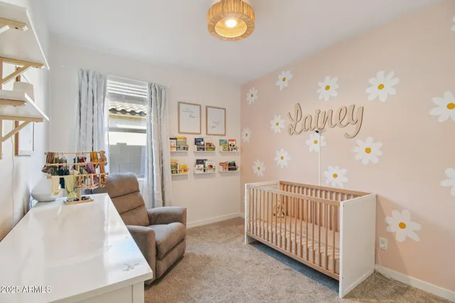 $649,900 | 2333 East Meadowview Drive, Gilbert, AZ 85298