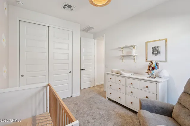 $649,900 | 2333 East Meadowview Drive, Gilbert, AZ 85298