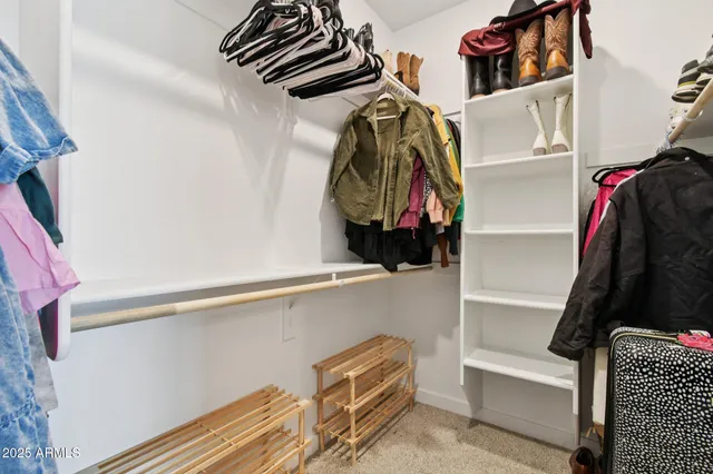 $649,900 | 2333 East Meadowview Drive, Gilbert, AZ 85298