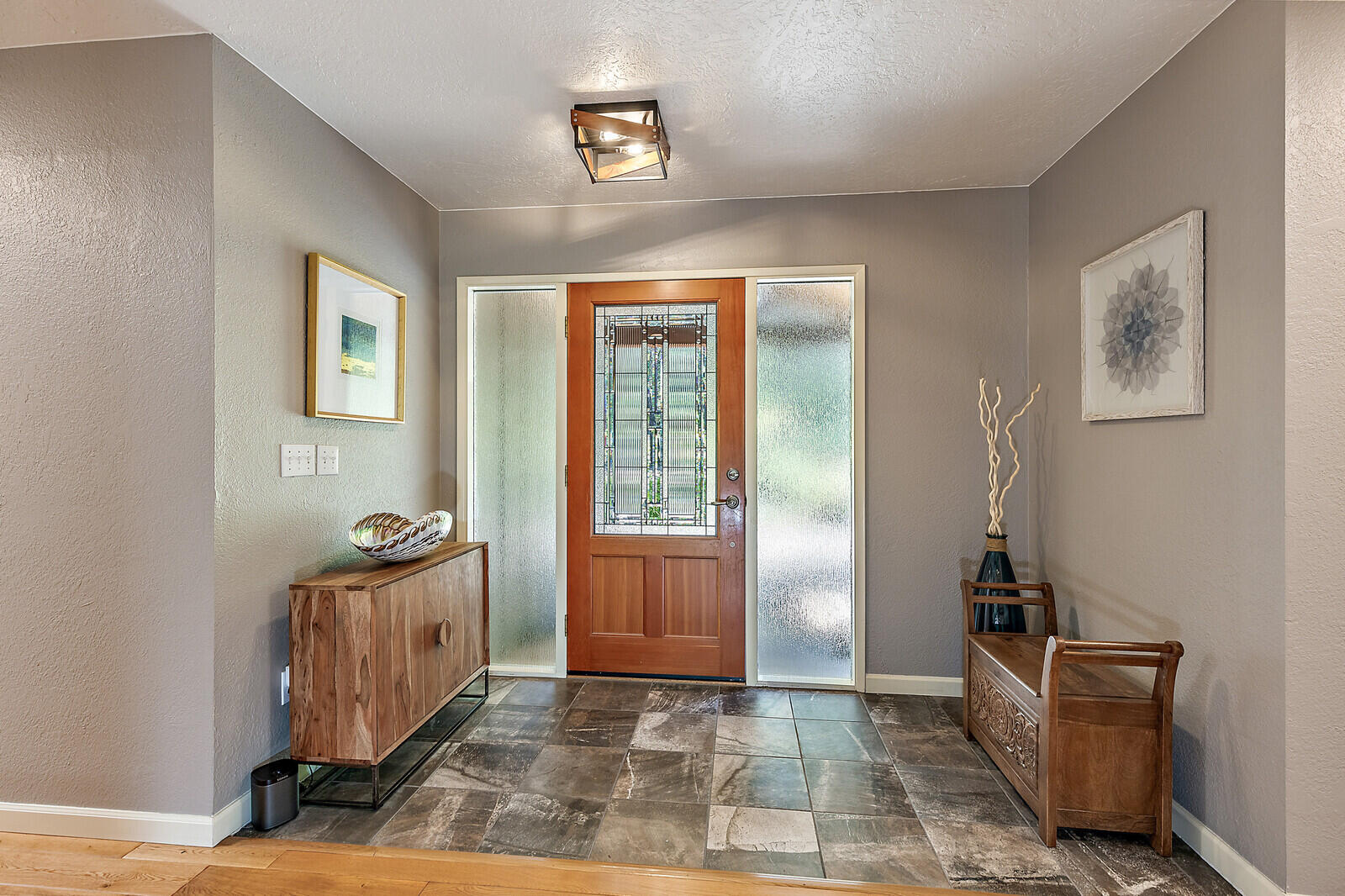8769 North Applegate Road Grants Pass, OR 97527 - Photo 4 of 54 33_NA_33_mls
