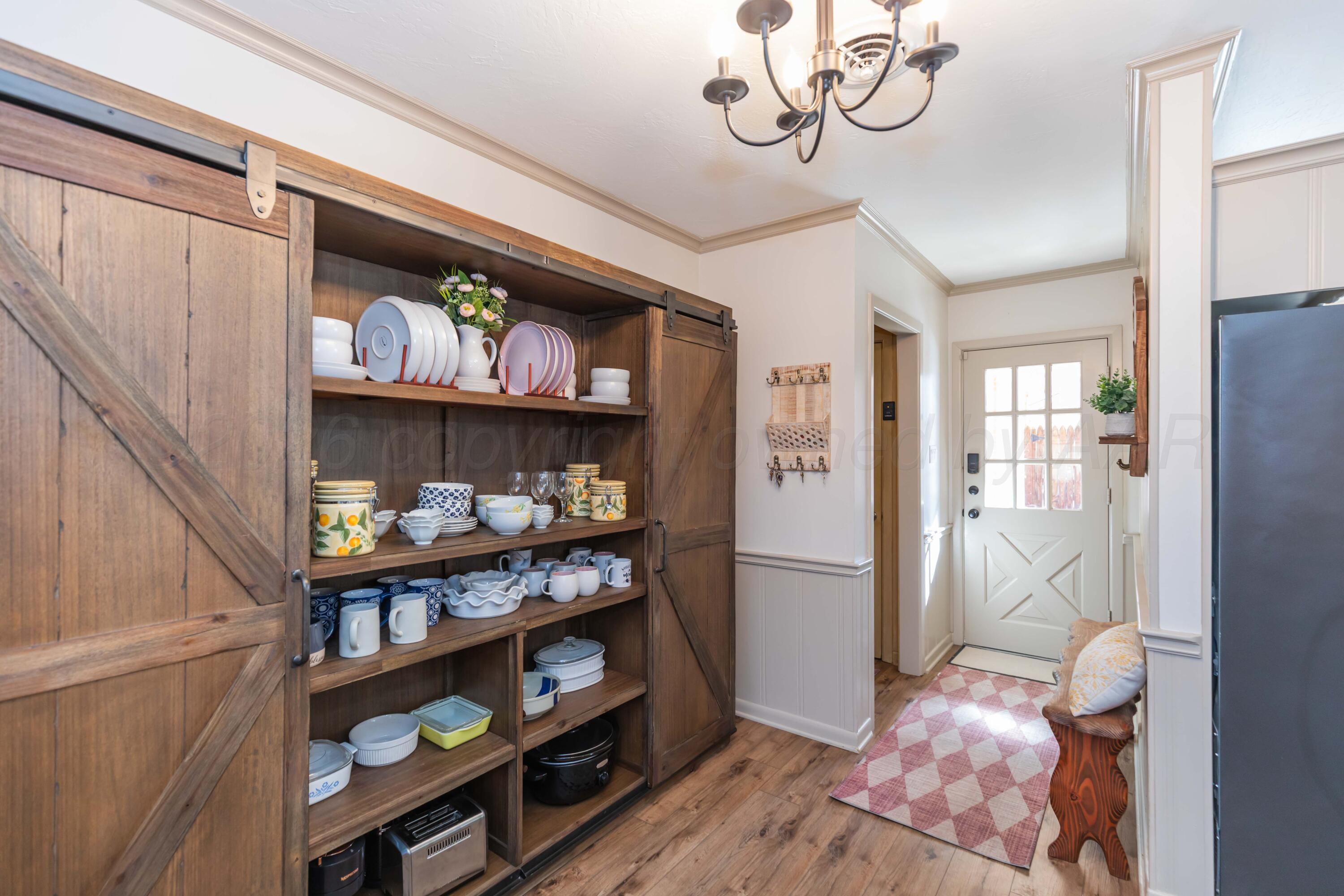 6308 Jameson Road Amarillo, TX 79106 - Photo 20 of 43 BREAKFAST NOOK VIEW 3