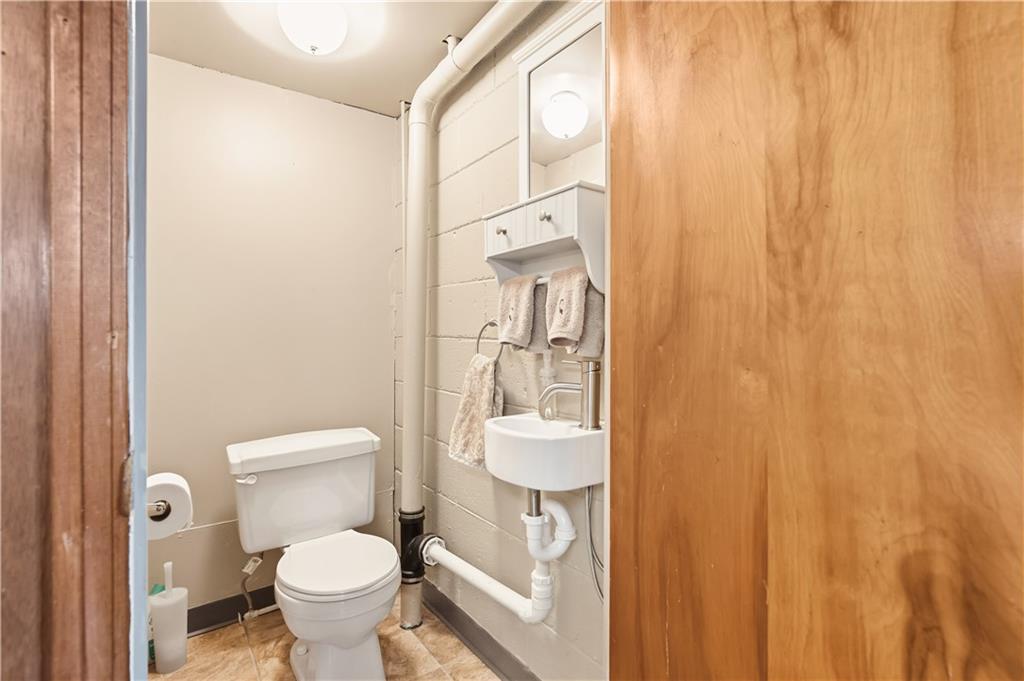 2224 Ridgeview Road Mount Pleasant, PA 15666 - Photo 22 of 30 Gallery Image 22