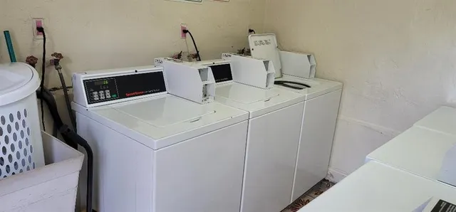 $1,799 | 2252 Northwest 183rd Street, Unit 1, Miami Gardens, FL 33056