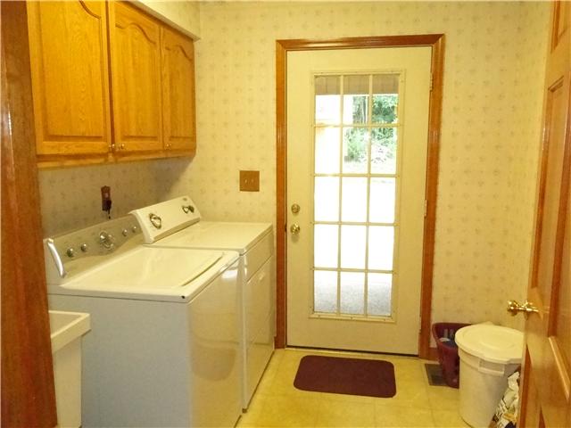 2386 Joe Brown Road Spring Hill, TN 37174 - Photo 14 of 20 Utility room with clothes chute from walk in closet in the master bedroom
