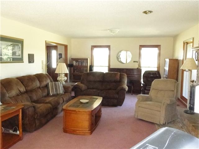 2386 Joe Brown Road Spring Hill, TN 37174 - Photo 18 of 20 Living room