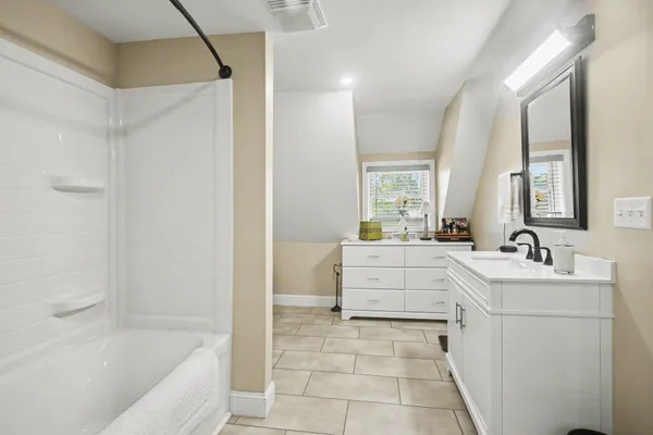 $255,000 | 212 West Cass Street, Bangor, MI 49013
