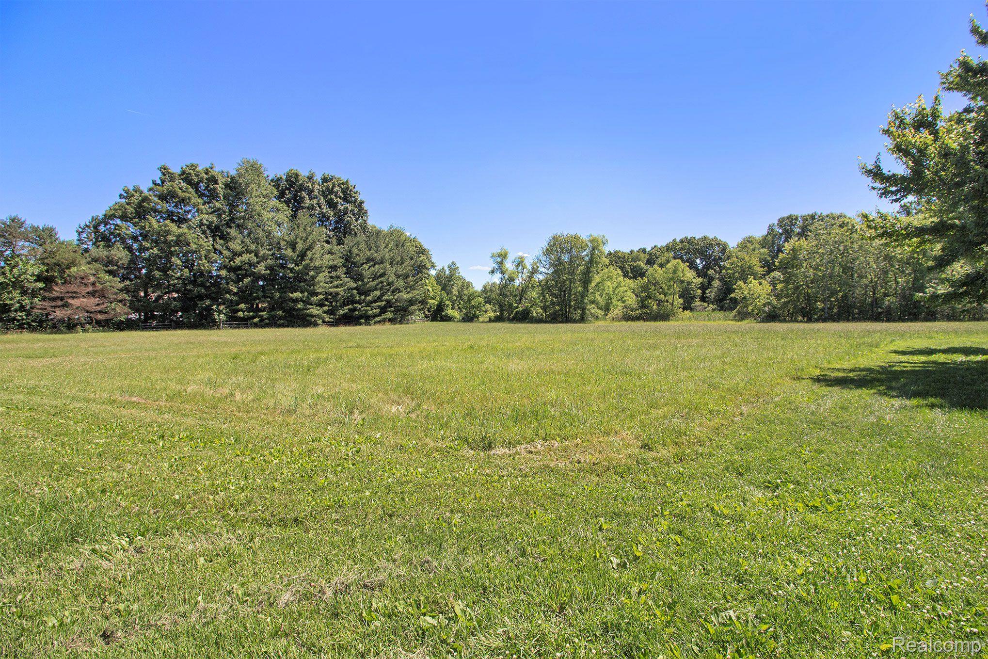 2500 Musson Road Howell, MI 48855 - Photo 8 of 36 Gallery Image 8