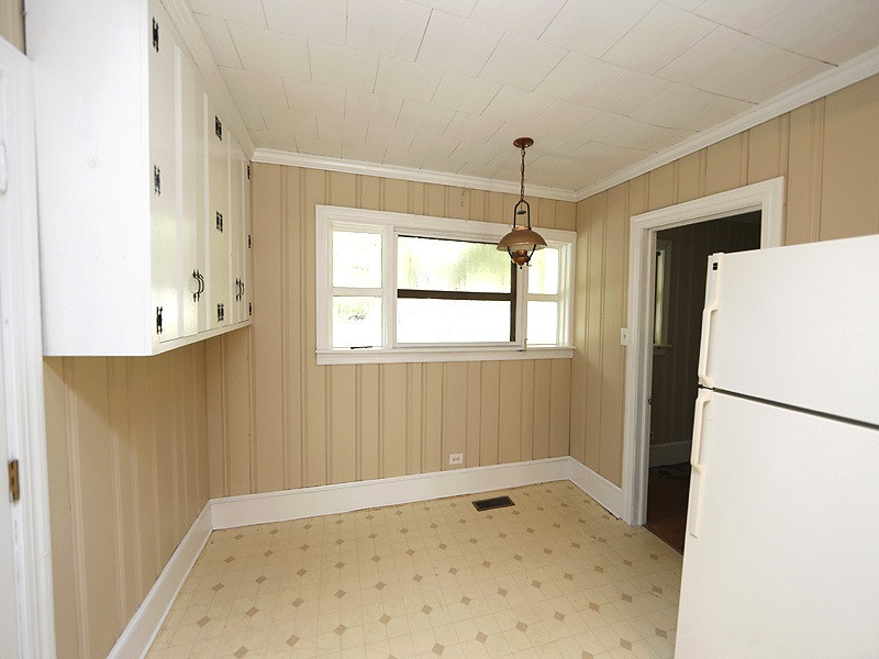 1303 Goodwin Road Durham, NC 27712 - Photo 6 of 12 Breakfast Area
