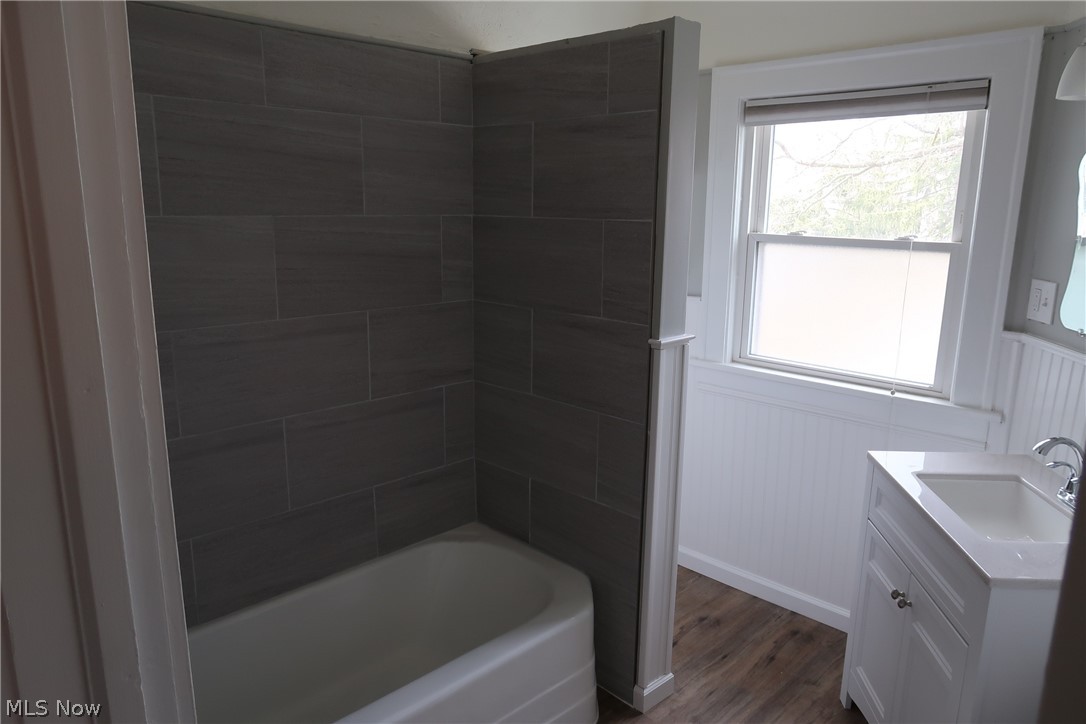 12992 Cedar Road Cleveland, OH 44118 - Photo 29 of 33 Gallery Image 29