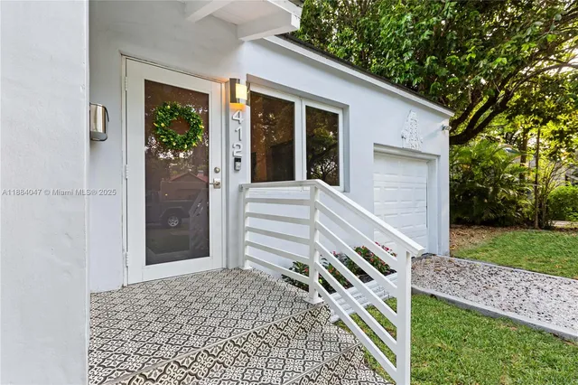 $1,475,000 | 412 Zamora Avenue, Coral Gables, FL 33134