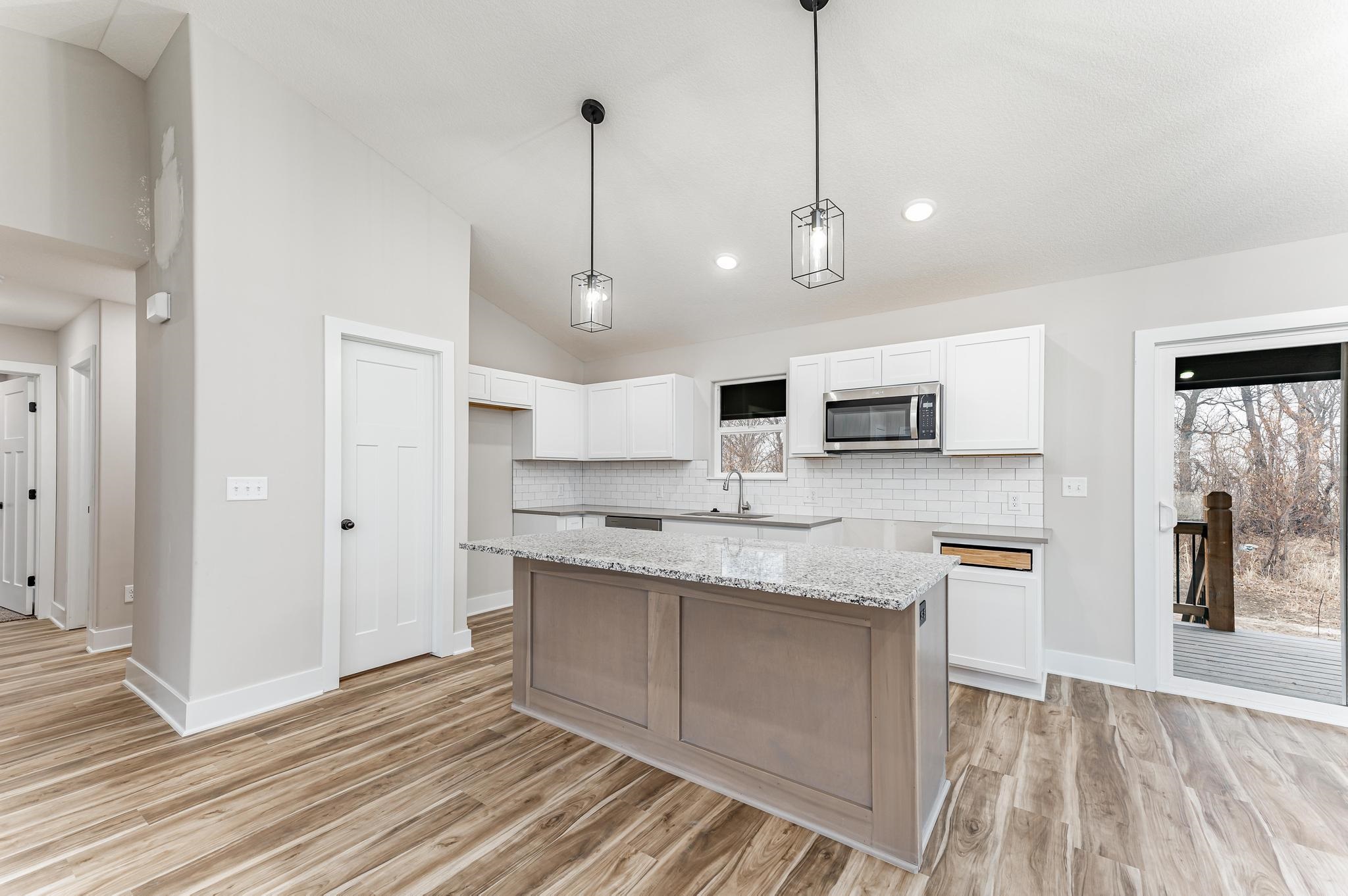 3010 West 43rd Street South Wichita, KS 67217 - Photo 6 of 30