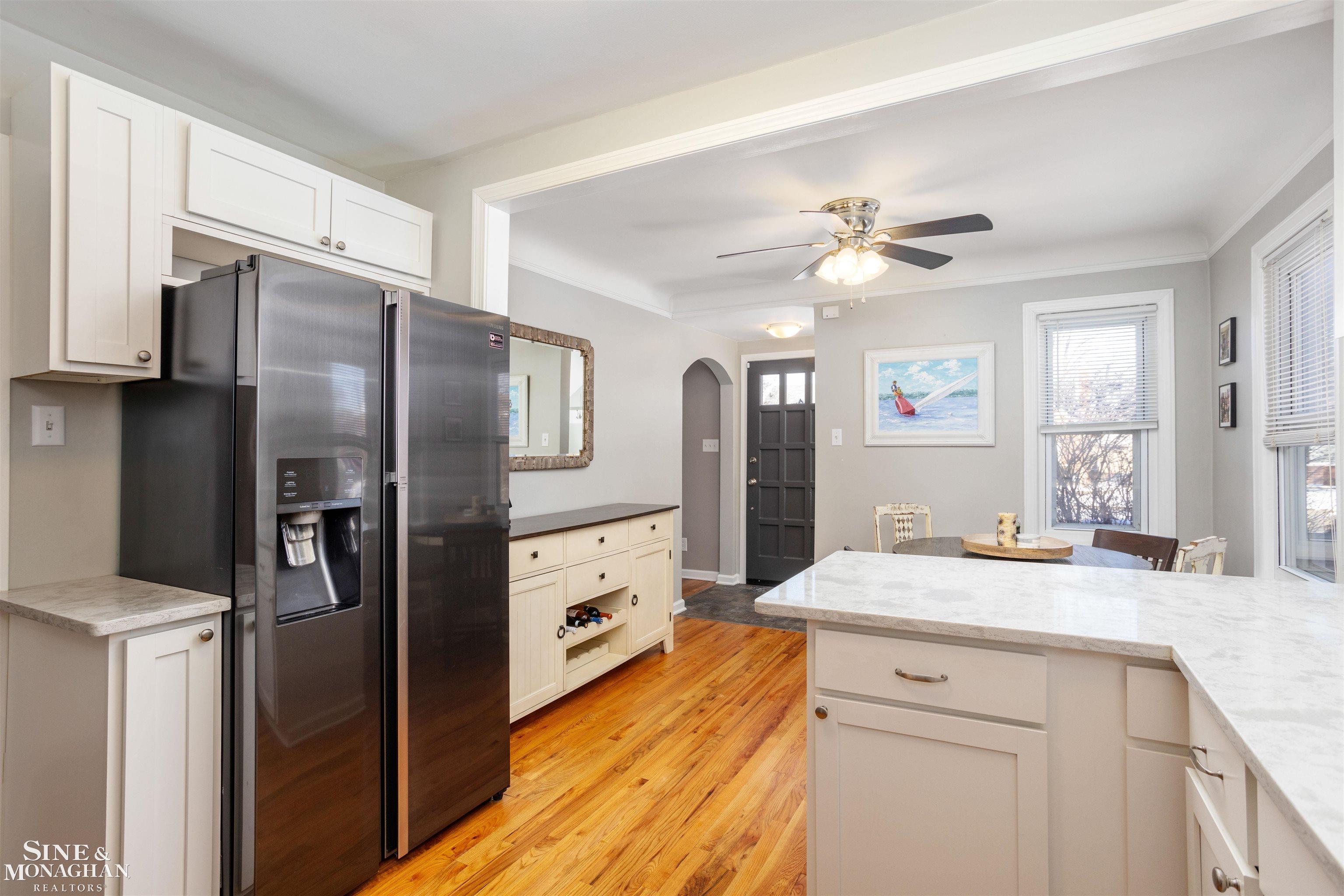 1849 Hampton Road Grosse Pointe Woods, MI 48236 - Photo 14 of 42