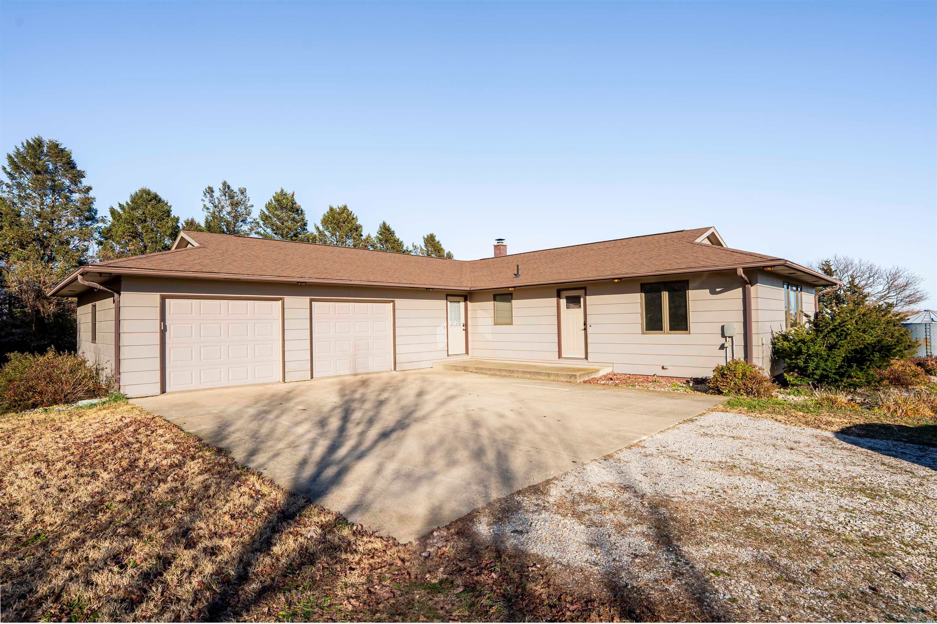 23576 Highway 140 Remsen, IA 51050 - Photo 1 of 26 Gallery Image 1