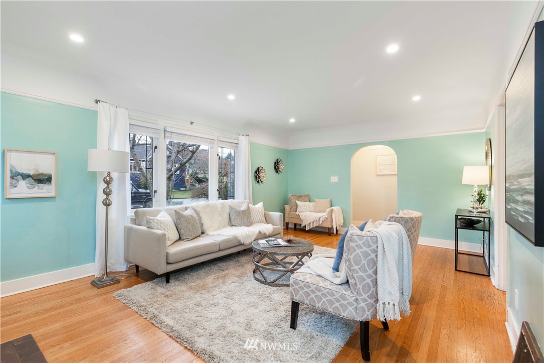 3708 36th Avenue Southwest Seattle, WA 98126 - Photo 5 of 31