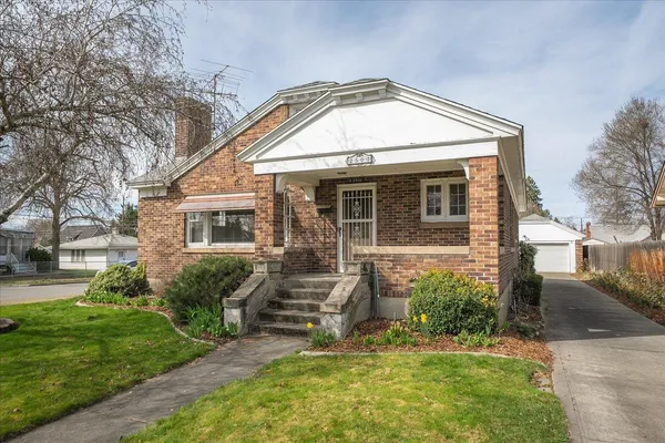 $269,900 | 2501 North Howard Street, Spokane, WA 99205