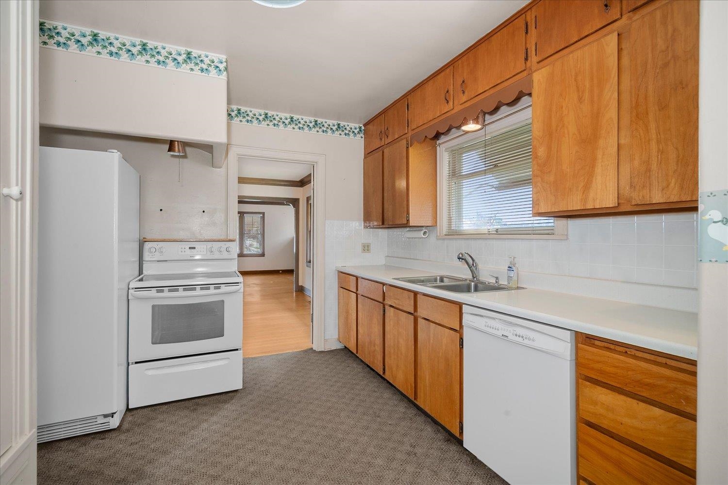 2501 North Howard Street Spokane, WA 99205 - Photo 3 of 44