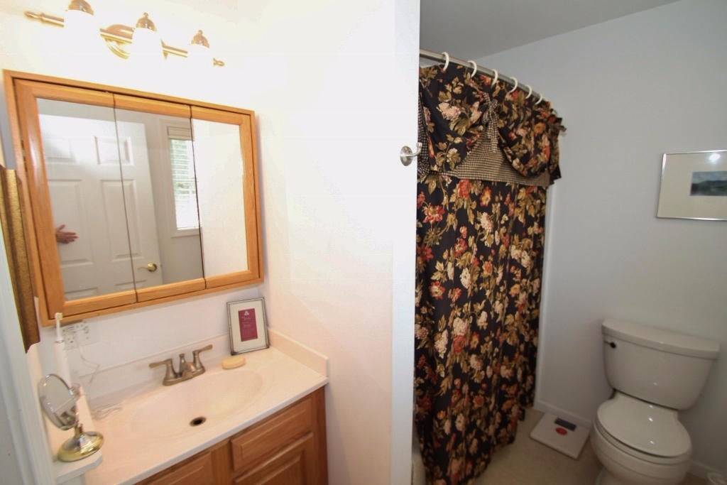 1700 Stone House Road Caldwell, WV 24925 - Photo 23 of 43 Gallery Image 23