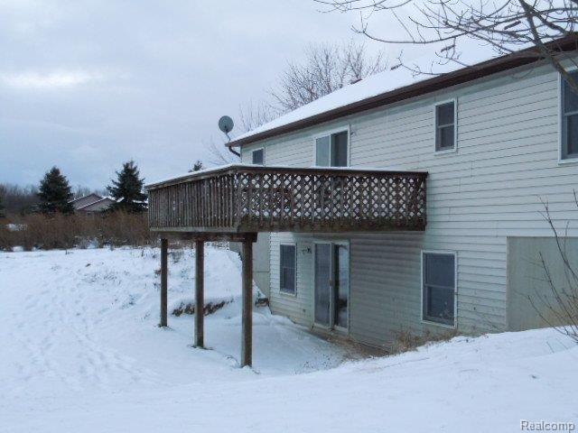 5602 Fish Lake Road North Branch, MI 48461 - Photo 11 of 12 262-161400 - Deck