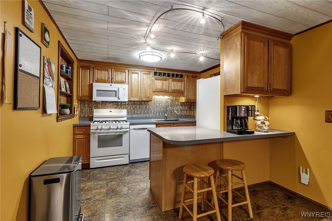 5342 Ernest Road Lockport Town, NY 14094 - Photo 12 of 50