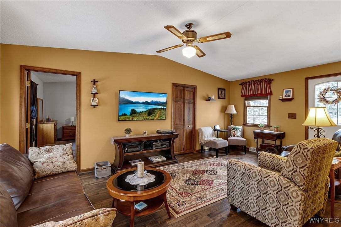 5342 Ernest Road Lockport Town, NY 14094 - Photo 15 of 50