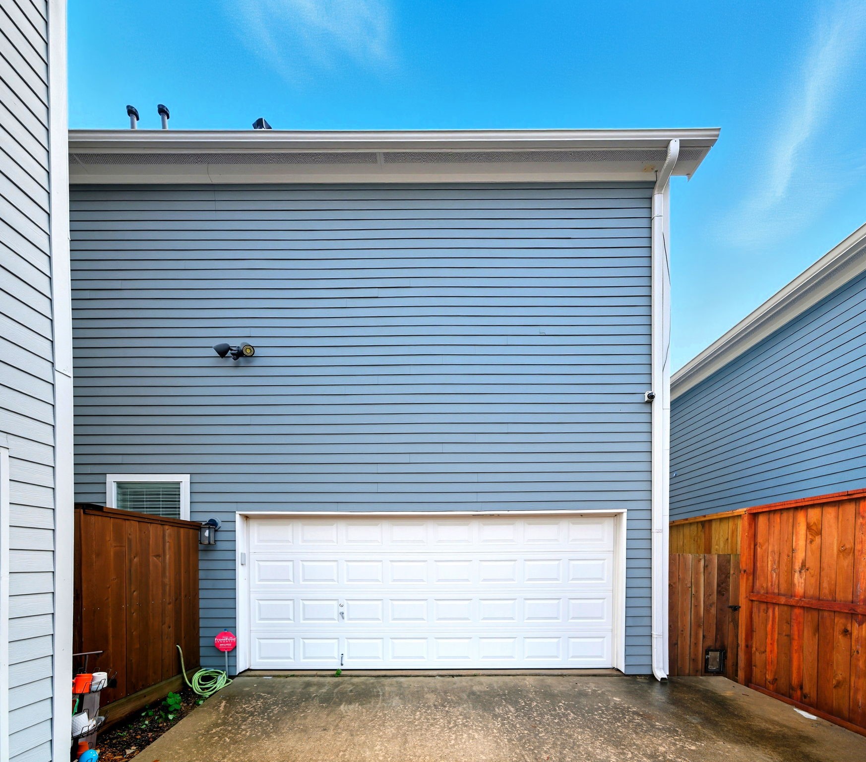 2111 Beall Street Houston, TX 77008 - Photo 23 of 24 Private garage access off 22nd st