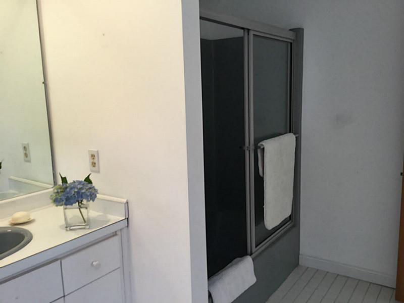 3 Camelback Way Westerly, RI 02891 - Photo 21 of 25 Bathroom.