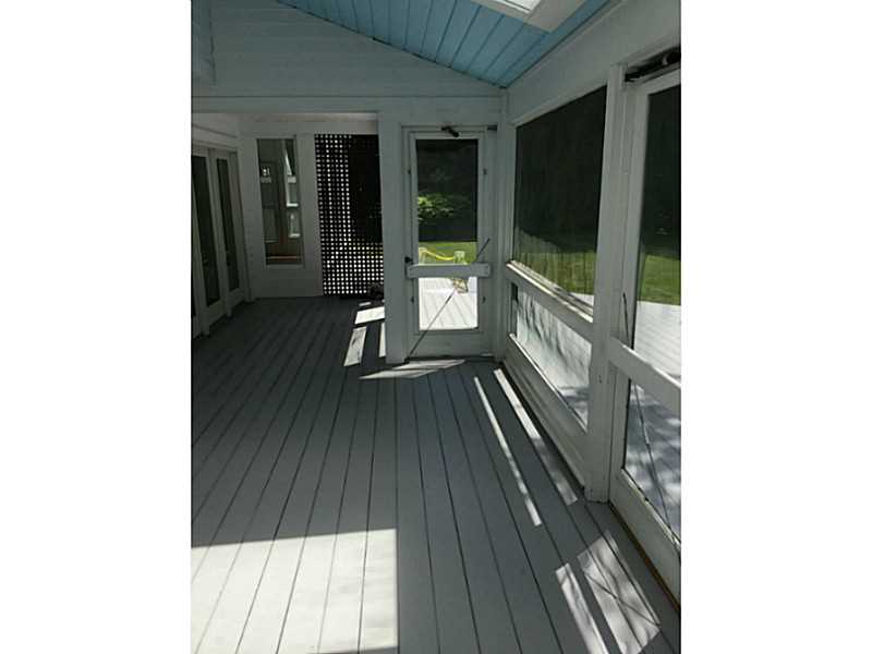 3 Camelback Way Westerly, RI 02891 - Photo 24 of 25 Porch.