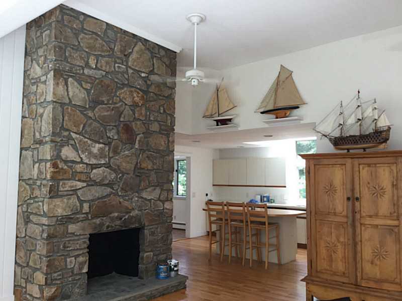 3 Camelback Way Westerly, RI 02891 - Photo 4 of 25 Den/Family/Great Room.