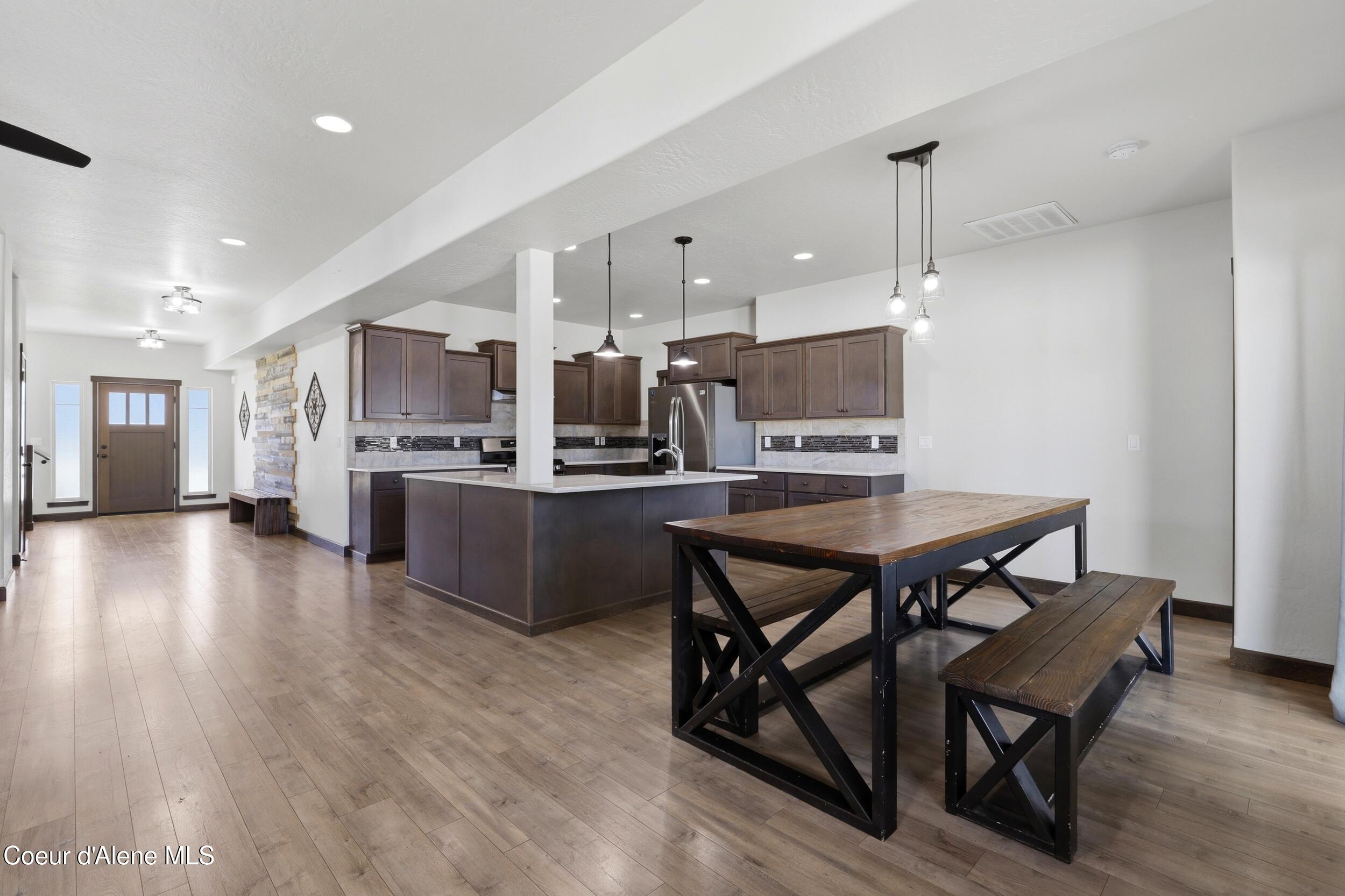 6643 North Gavin Loop Coeur D'Alene, ID 83815 - Photo 5 of 30 Dining