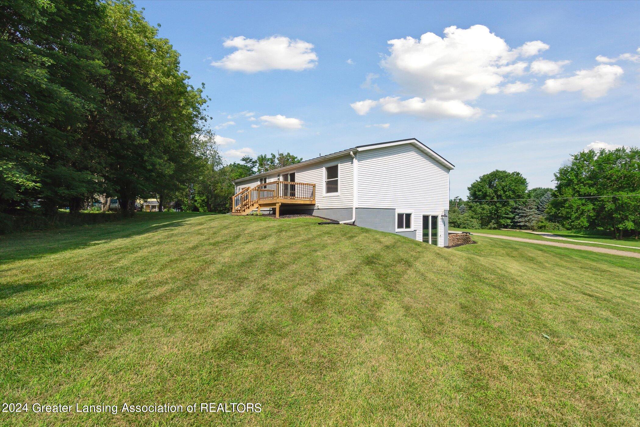 7027 McDonald Road Olivet, MI 49076 - Photo 37 of 46 40-7027-McDonald-Rd-Olivet-MI-49076-Wind