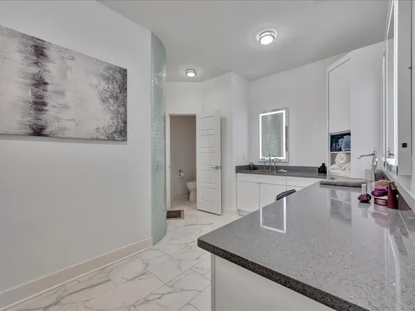 $694,900 | 129 White Oak Loop, Lufkin, TX 75901