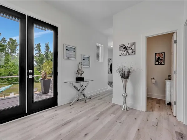 $694,900 | 129 White Oak Loop, Lufkin, TX 75901