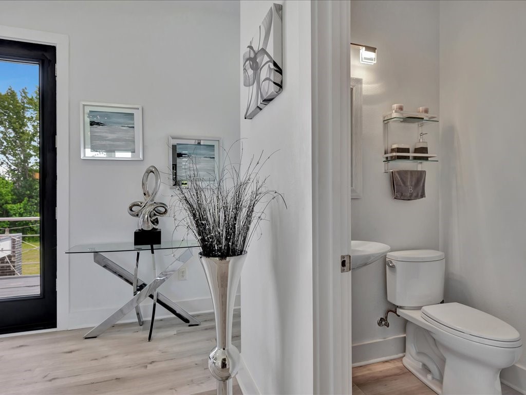 129 White Oak Loop Lufkin, TX 75901 - Photo 25 of 50 a view of bathroom with a toilet