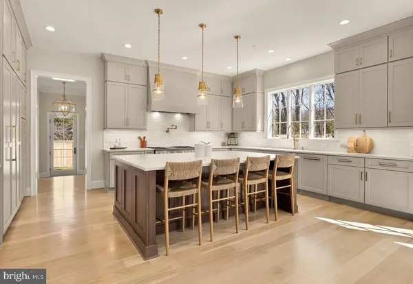 $5,250,000 | 9117 Redwood Avenue, Bethesda, MD 20817