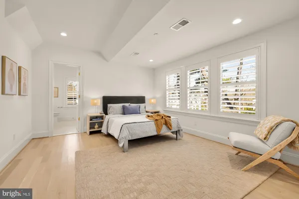 $5,250,000 | 9117 Redwood Avenue, Bethesda, MD 20817