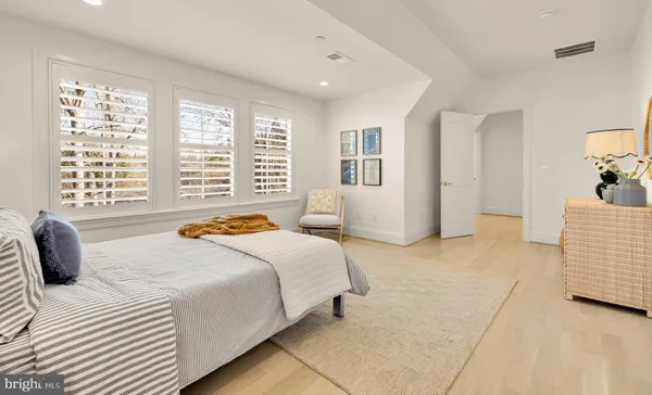 $5,250,000 | 9117 Redwood Avenue, Bethesda, MD 20817