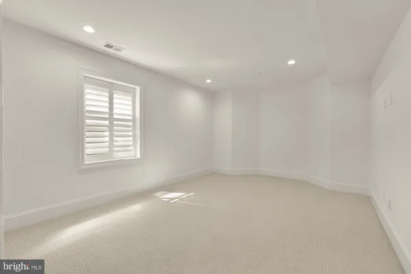 $5,250,000 | 9117 Redwood Avenue, Bethesda, MD 20817
