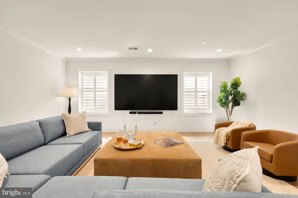 $5,250,000 | 9117 Redwood Avenue, Bethesda, MD 20817
