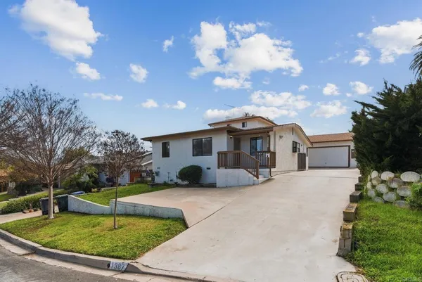 $889,990 | 1387 Weers Street, El Cajon, CA 92020