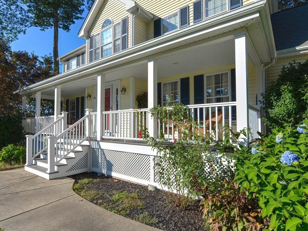 34 Highridge Road Bellingham, MA 02019 - Photo 3 of 42 Gallery Image 3