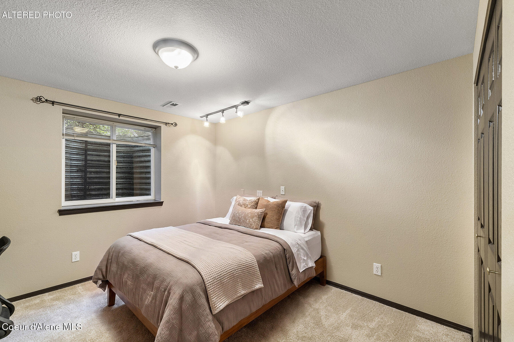 1456 West Longhorn Street Rathdrum, ID 83858 - Photo 28 of 36 Cozy Guest Bedroom