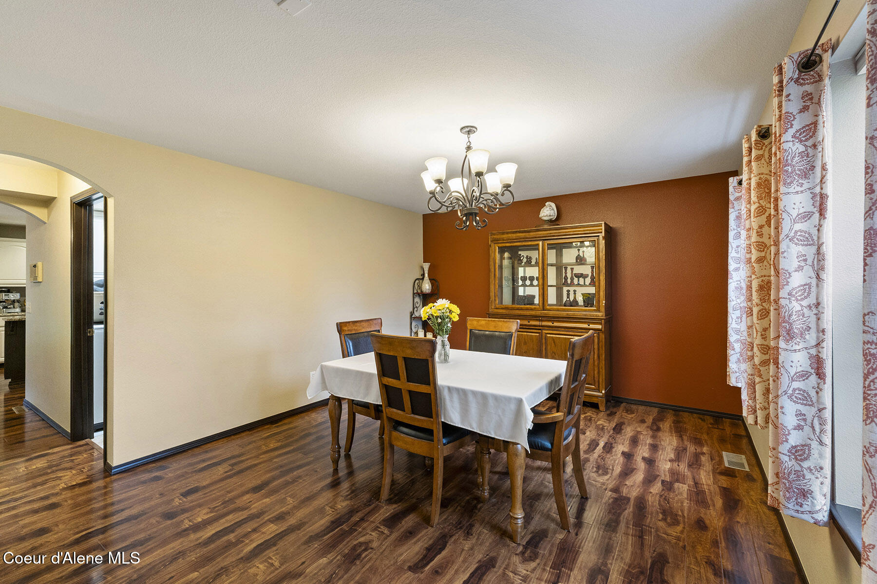 1456 West Longhorn Street Rathdrum, ID 83858 - Photo 5 of 36 Inviting Dining Space
