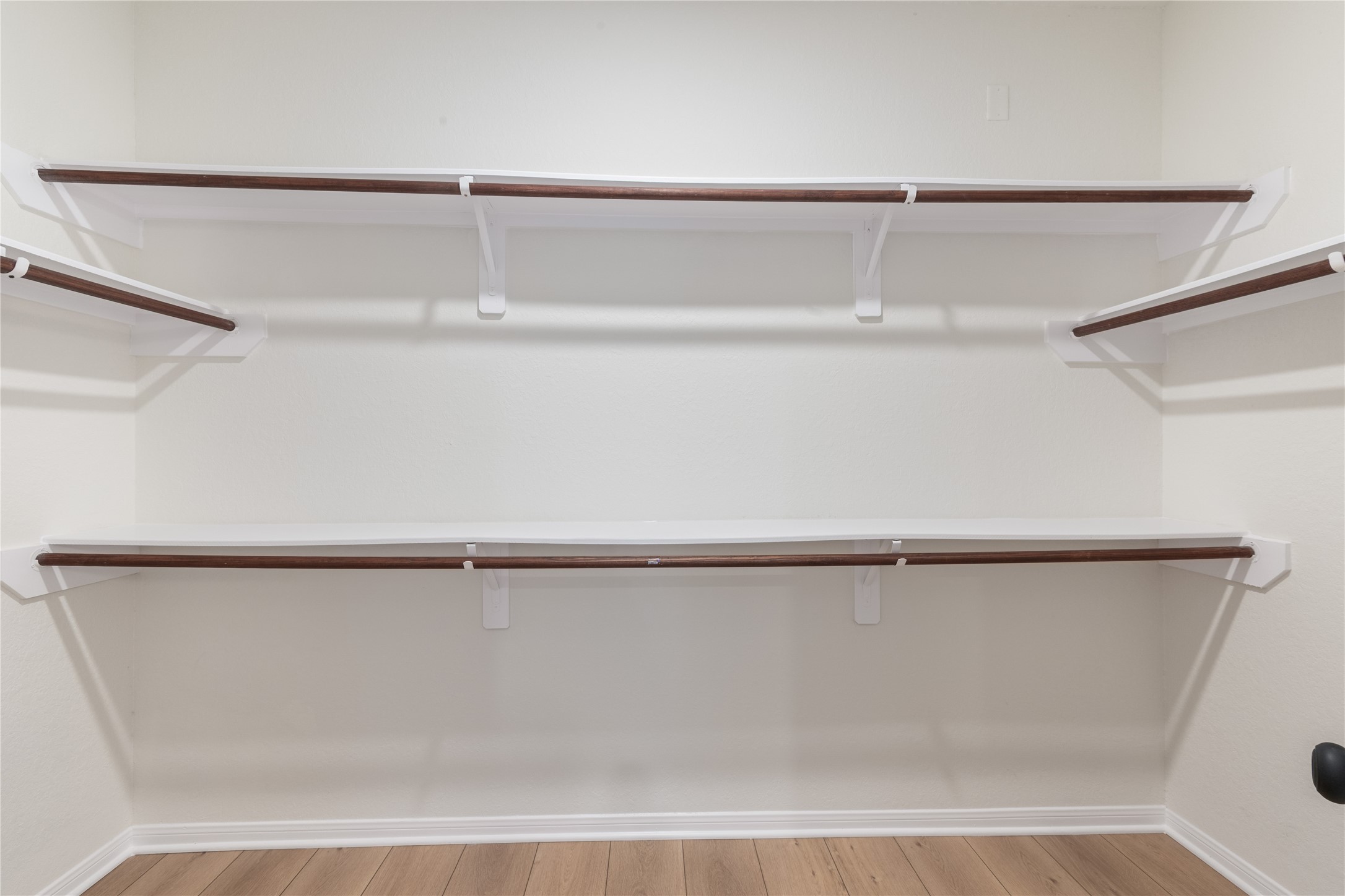 714 Northridge Terrace Lane Spring, TX 77373 - Photo 24 of 42 Primary walk-in closet