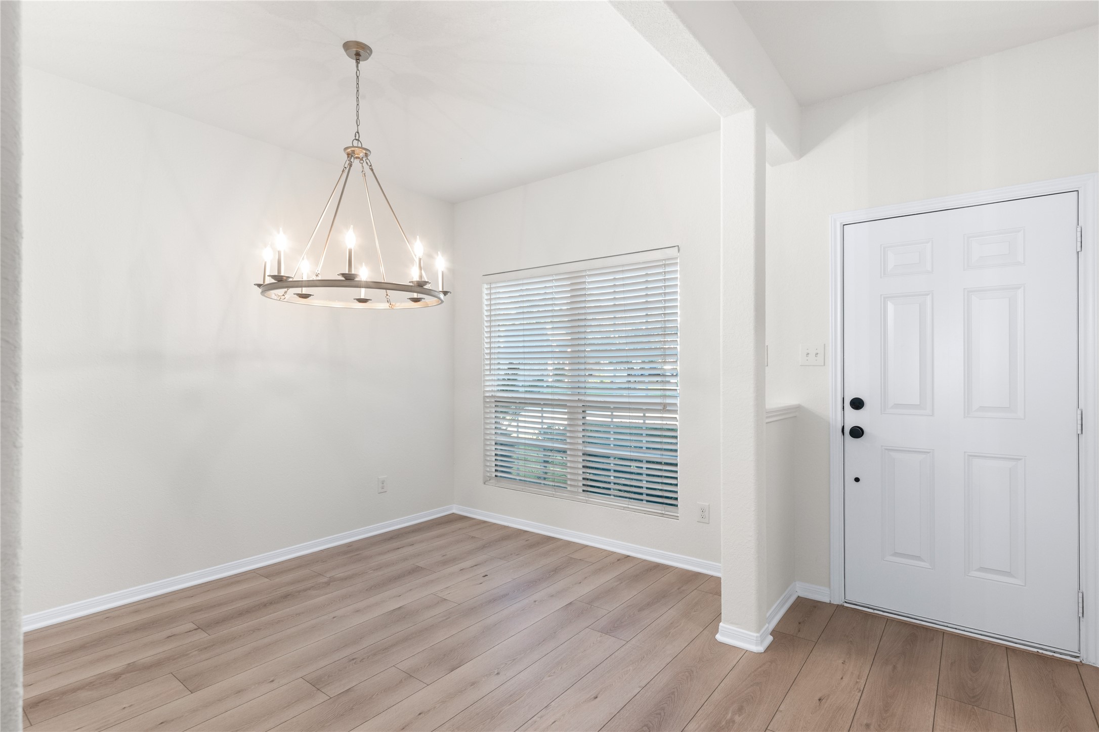714 Northridge Terrace Lane Spring, TX 77373 - Photo 3 of 42 Inside the front door looking at the dining room.
