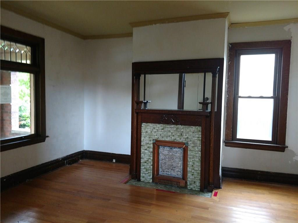 281 Jefferson Street Rochester, PA 15074 - Photo 8 of 18