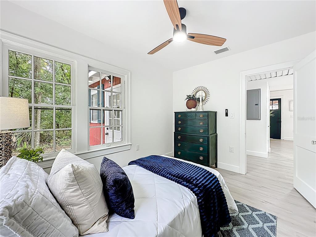 2057 Southampton Road Jacksonville, FL 32207 - Photo 21 of 42