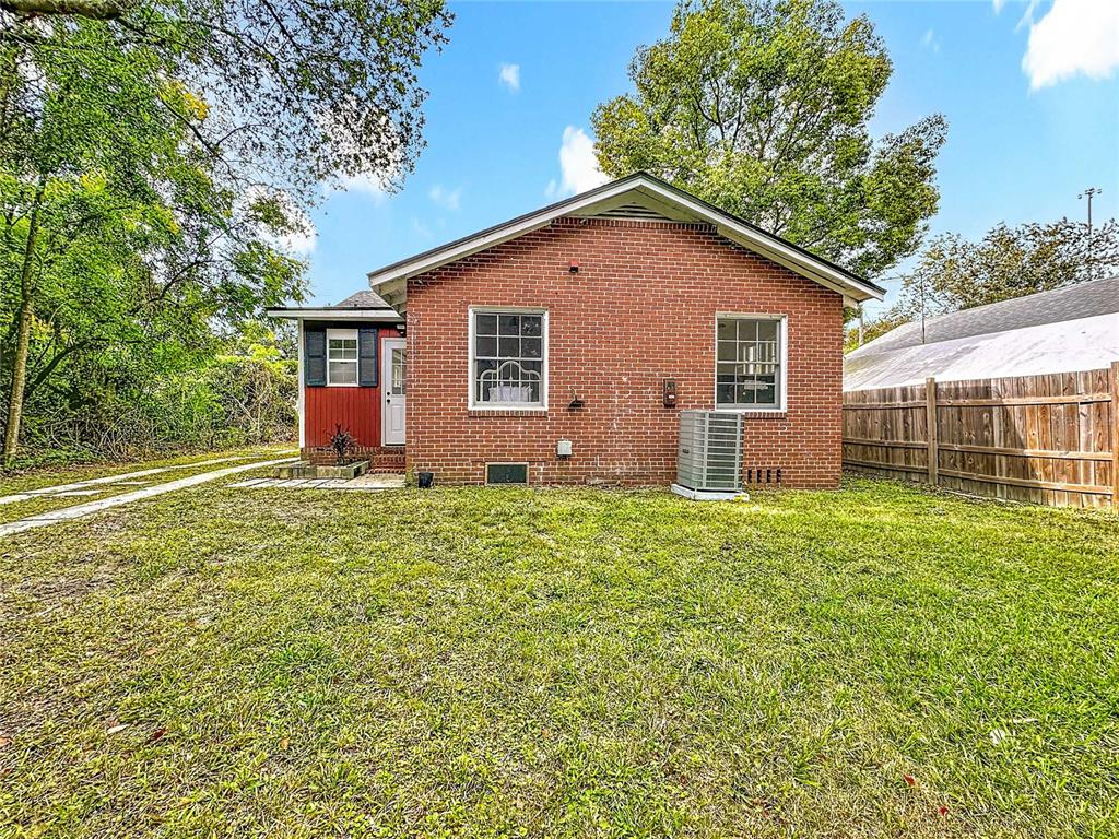 2057 Southampton Road Jacksonville, FL 32207 - Photo 33 of 42